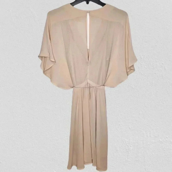 H & M Boho Flowy Lined Midi Dress Flutter Sleeve Waist Tie Neutral Beige Size 6 - Picture 6 of 11